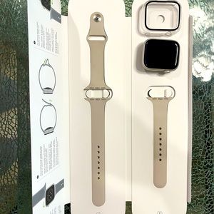 Apple Watch Series 7 GPS, 45mm Starlight Aluminum Case with Starlight Sport Band
